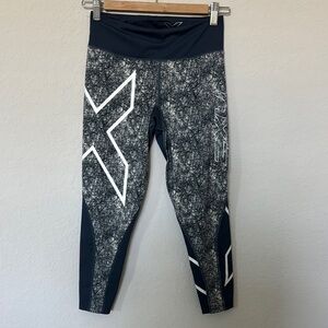 2XU Patterned Leggings - Black and White